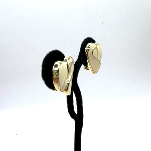 Heart Earrings Gold Tone and Cream Enamel Heart Earrings ❤️ Clip on - Picture 6 of 13